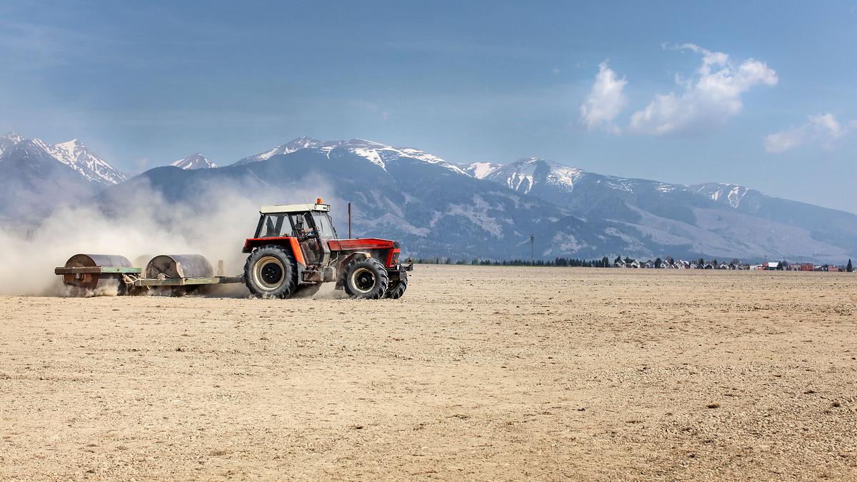 hightech auf dem acker - einsatz für die ernte-giganten