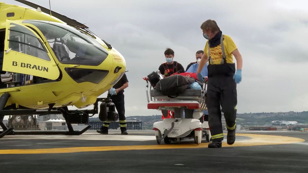 helicopter er - rettung im anflug