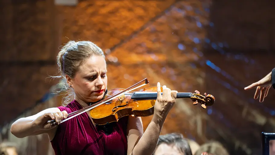 julia fischer auf schloss neuschwanstein
