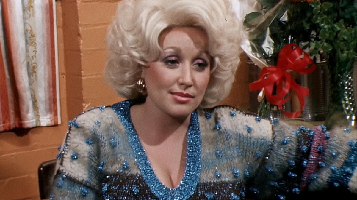 dolly parton: everybodys darling