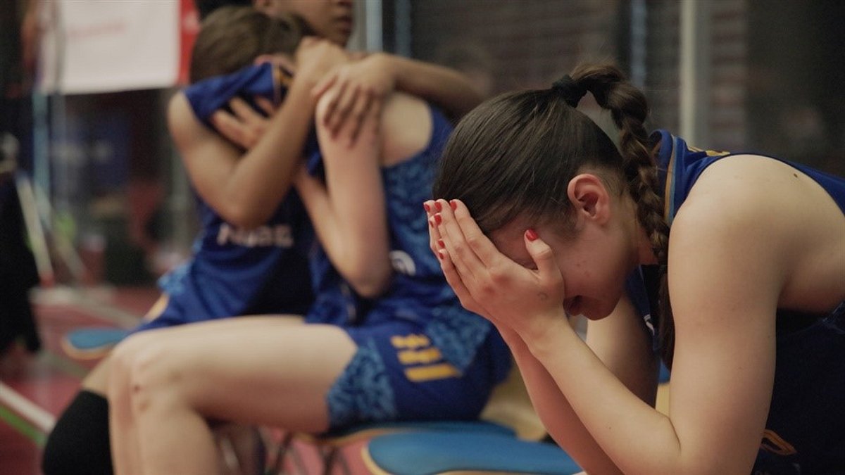 dunking girls