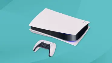 PS5 bei rekuy kaufen: Die Sony-Konsole als geprüftes Gebrauchtgerät abstauben - Foto: TVMovie / PR