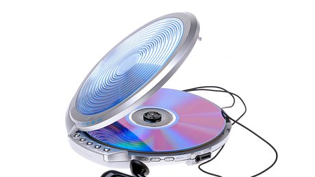 tragbarer CD Player - Foto: iStock/studo58
