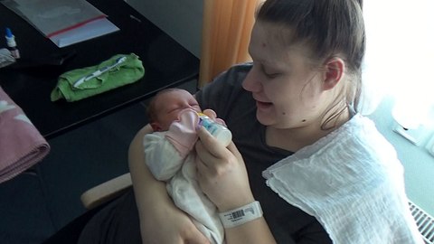 Helium: Seitenhiebe gegen Lavinia Wollnys Babynamen! - Foto: RTLzwei