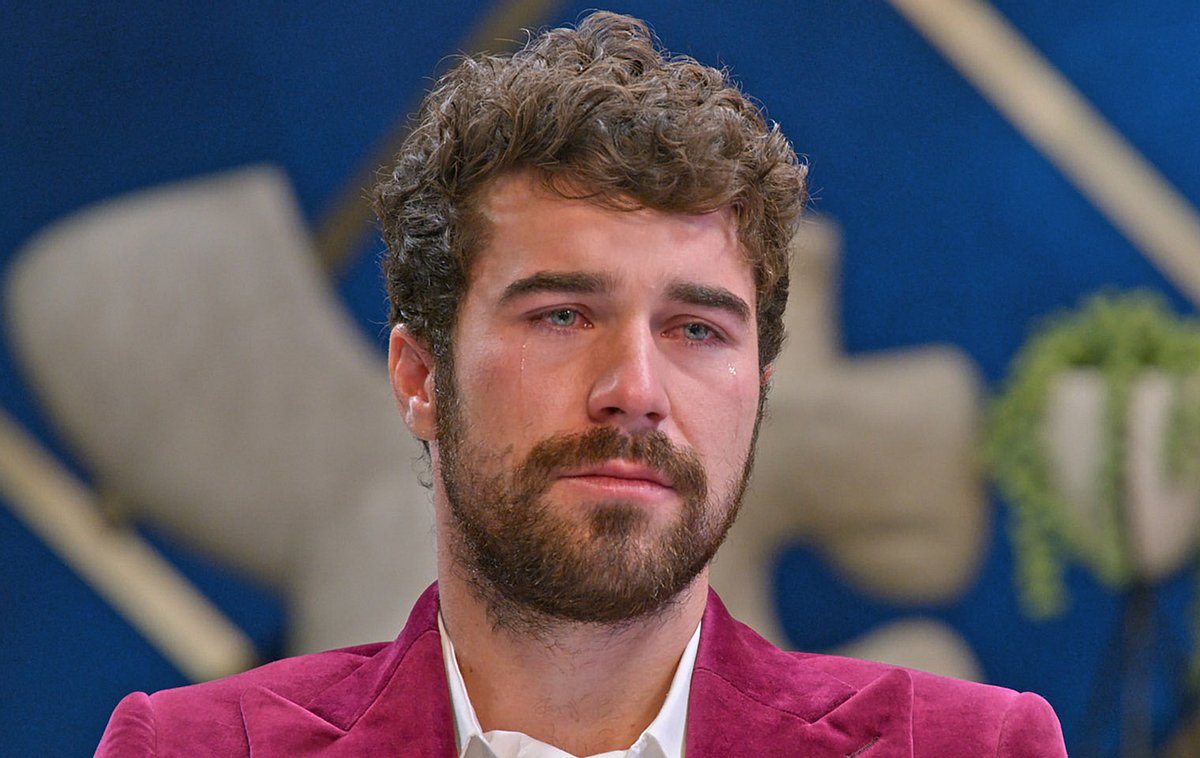 Die Wiedersehensfolge von Love is Blind, Staffel 3 endete für Cole tränenüberströmt