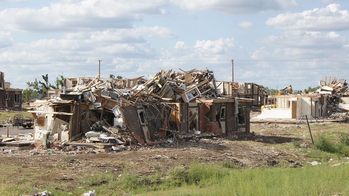 monsterwetter: erdrutsch, fluten und tornados