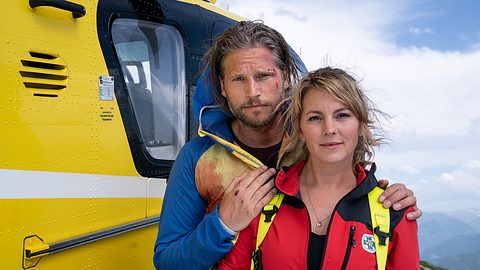 Die Bergretter-Star Sebastian Ströbl spricht über die Trennung - Foto: ZDF und stephanie kulbach