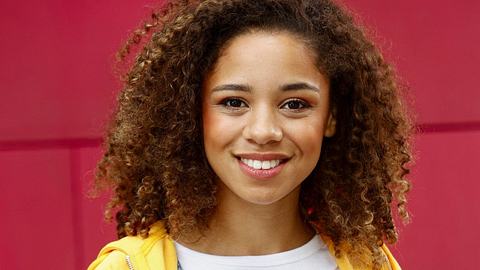 „Unter Uns“-Vorschau: Darum versaut Paula Cilly ihr Date! - Foto: RTL / Kai Schulz