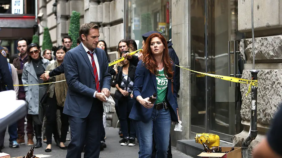 detective laura diamond