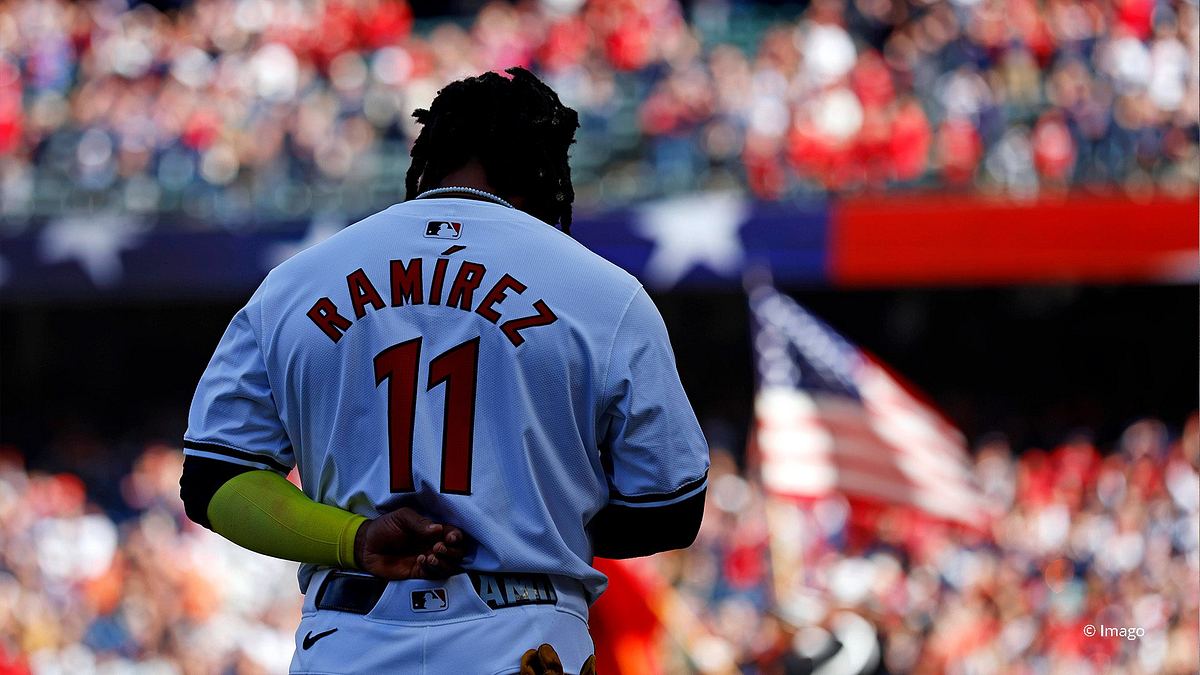 Baseball: Major League Baseball baseball: major league baseball