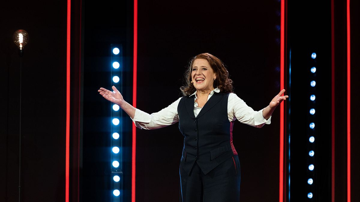 luise kinseher - live auf der bühne!