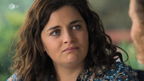 Der Bergdoktor: Lilli will nicht auf den Gruberhof zurück - Foto: Screenshot/ZDF