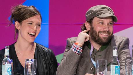 Jerks Emily Cox und Christian Ulmen - Foto: IMAGO / foto2press