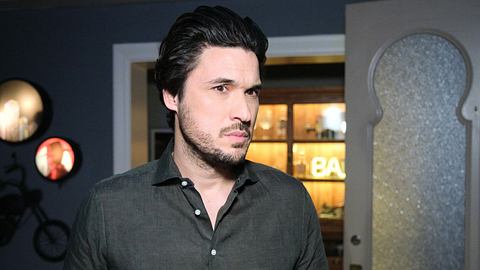 „Unter Uns“-Vorschau: Darum verlässt Jakob jetzt die Schillerallee! - Foto: RTL / Stefan Behrens