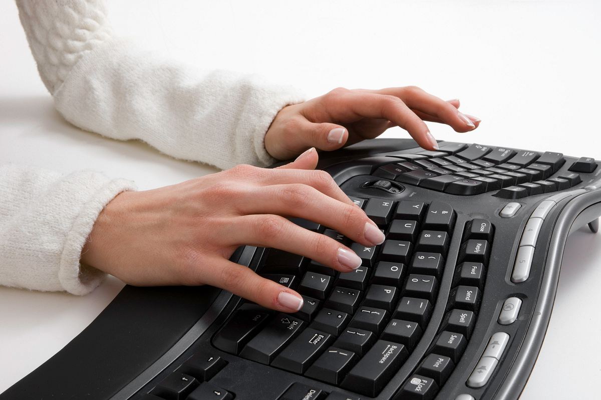 Ergonomische Tastatur