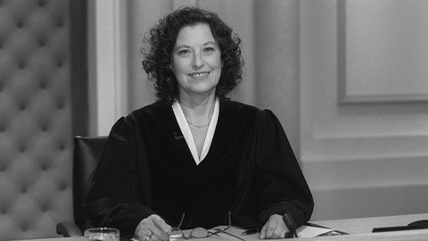 Ruth Herz ist tot - Sie war RTL-Richterin in Das Jugendgericht - Foto: IMAGO / teutopress