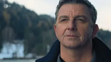 Der Bergdoktor-Staffel 17: Bleibt Martin in Ellmau oder geht er nach New York? - Foto: Screenshot/ZDF Der Bergdoktor-Staffel 17: Bleibt Martin in Ellmau oder geht er nach New York? - Foto: Screenshot/ZDF