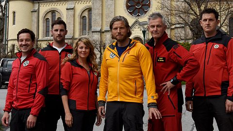 „Die Bergretter“ Staffel 14: Serientod in Folge eins! - Foto: ZDF / Barbara Bauriedl