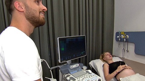 Die Wollnys: Servet und Loredana Wollny sind erstmals gemeinsam beim Frauenarzt - Foto: RTLzwei