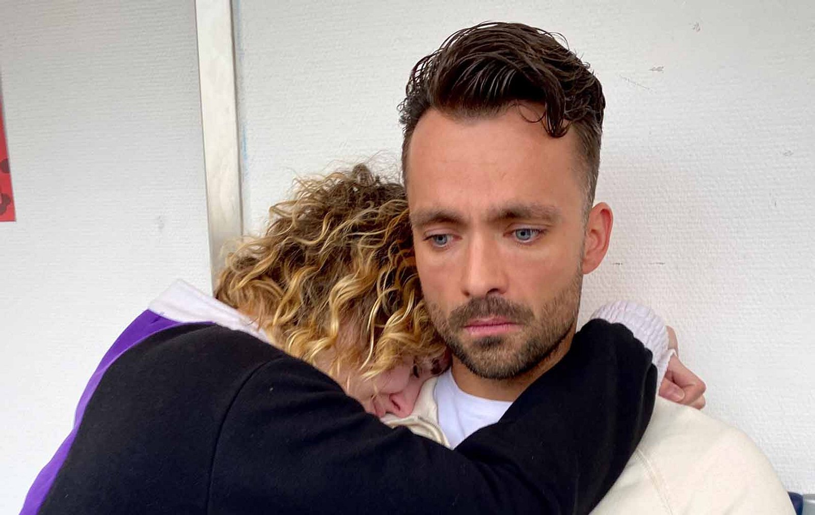 Berlin - Tag &amp; Nacht: Amelie und Mike inflagranti erwischt!