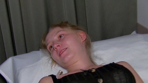 Loredana Wollny flog für eine Zahn-OP nach Istanbul. Bereut sie die Eingriff jetzt? - Foto: RTLzwei