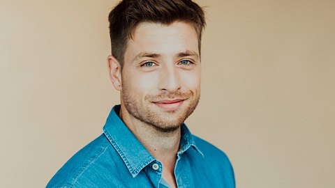 AWZ-Star Dominik Flade wechselt zu dieser ARD-Serie - Foto: RTL