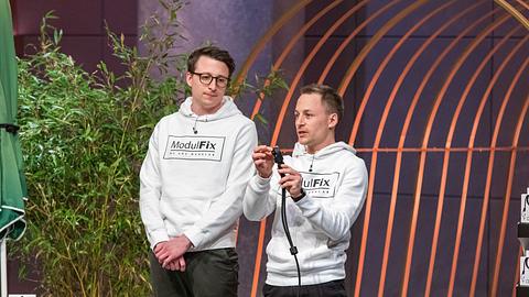 Modulfix aus „Die Höhle der Löwen“: Hier gibt es den Multifunktionsgurt zum kleinen Preis - Foto: RTL / Bernd-Michael Maurer