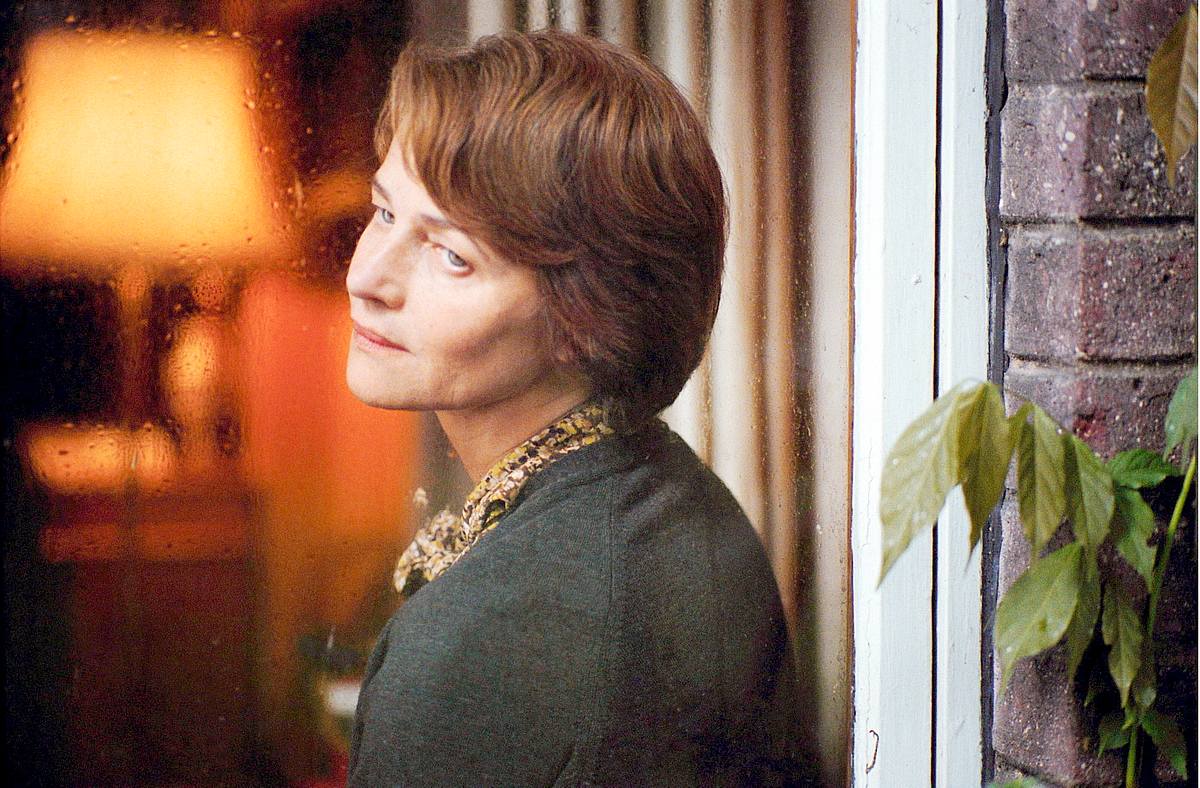 Rätselhafte Charlotte Rampling - Porträt einer Kultschauspielerin rätselhafte charlotte rampling - porträt einer kultschauspielerin