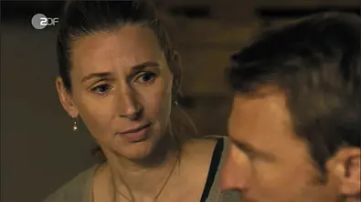 Pause einlegen: Fehlt Linn in Bergdoktor-Staffel 17 völlig? Verwirrende Aussagen von Andrea Gerhard! - Foto: Screenshot/ZDF