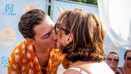 Claudia Obert und Max Suhr - Foto: Imago / Hartenfelser