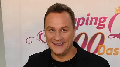 Guido Maria Kretschmer darf bei Shopping Queen bald von den Kandidatinnen angerufen werden. Promi Shopping Queen wird aber abgesetzt - Foto: Chad Buchanan/Getty Images