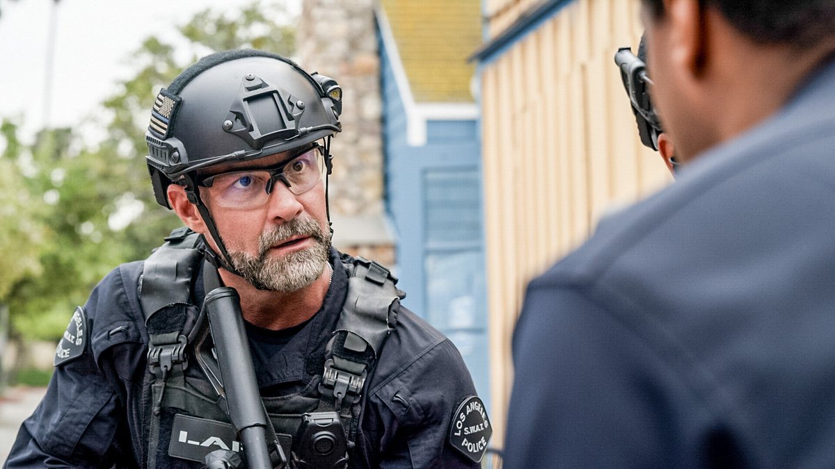 S.W.A.T. s.w.a.t.