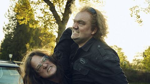 „Legend of Wacken-Schauspieler Aurel Manthei über neue RTL+-Serie: „Für mich darf es in der Musik gerne laut sein - Foto: RTL / Thomas Leidig