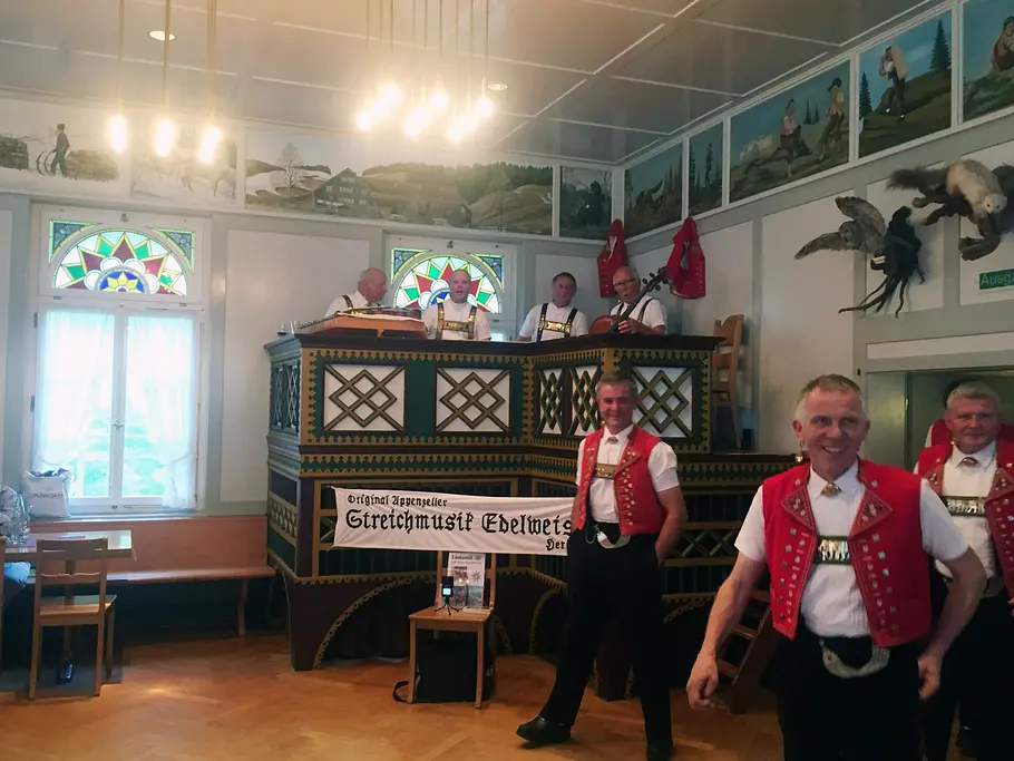 Unterwegs beim Nachbarn unterwegs beim nachbarn