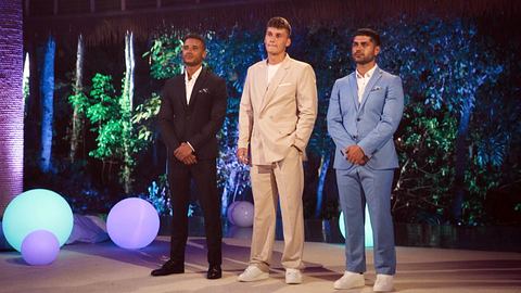 Die Bachelorette: Fynn Lukas Kunze, Adrian und Jesaia - Foto: RTL
