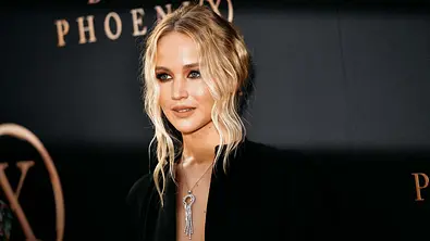 No Hard Feelings-Star Jennifer Lawrence shares crazy breast massage story - Foto: Matt Winkelmeyer/Getty Images