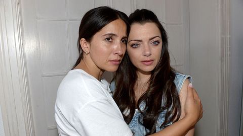 GZSZ: Laura und Emily - Foto: RTL / Rolf Baumgartner