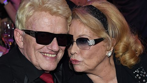 Heinos Ehefrau Hannelore findet, der Sänger habe wegen Lieder meiner Heimat den Verstand verloren - Foto: Hannes Magerstaedt/Getty Images