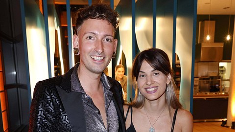 Bares für Rares Fabian Kahl und seine Freundin Yvonne - Foto: Imago / APress
