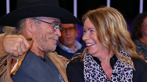 Die Reimanns Konny und Manu Reimann in der NDR-Talkshow in Hamburg.jpg - Foto: Getty Images / Tristar Media