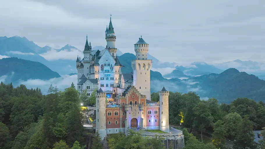 Große Oper auf Schloss Neuschwanstein große oper auf schloss neuschwanstein