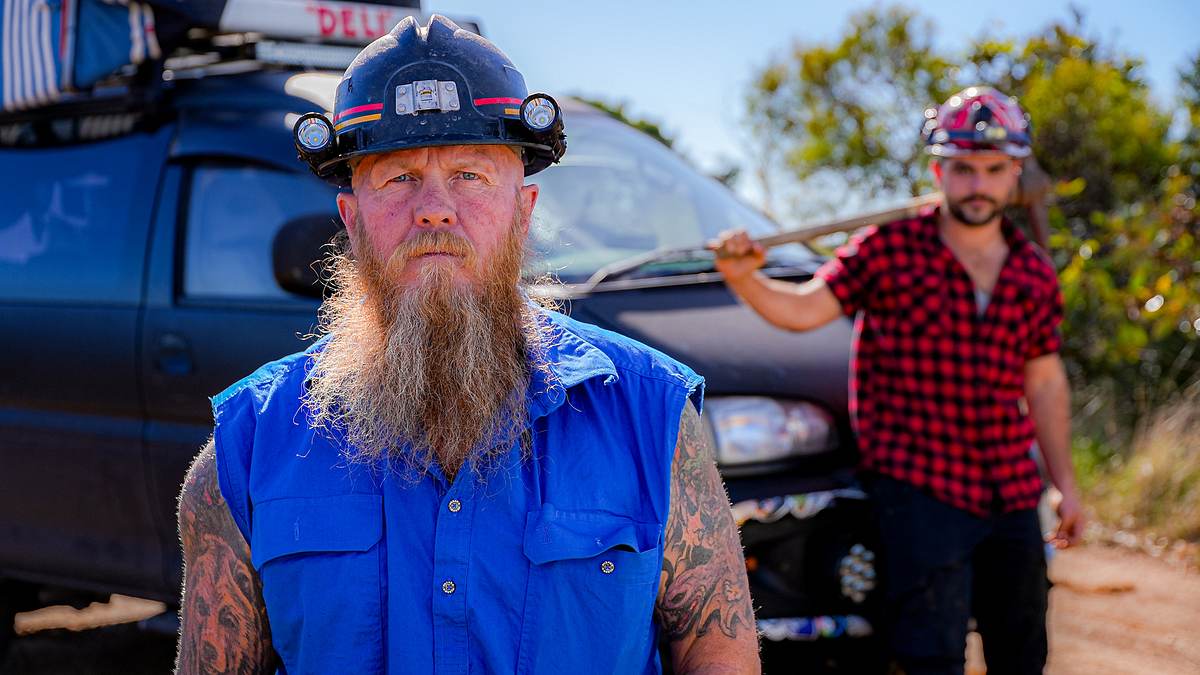 Opal Hunters: Red Dirt Road Trip opal hunters: red dirt road trip