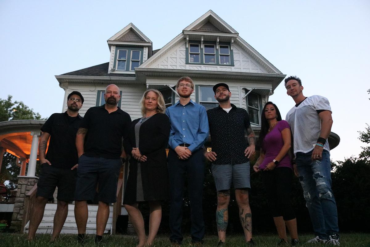 Ghost Hunters ghost hunters
