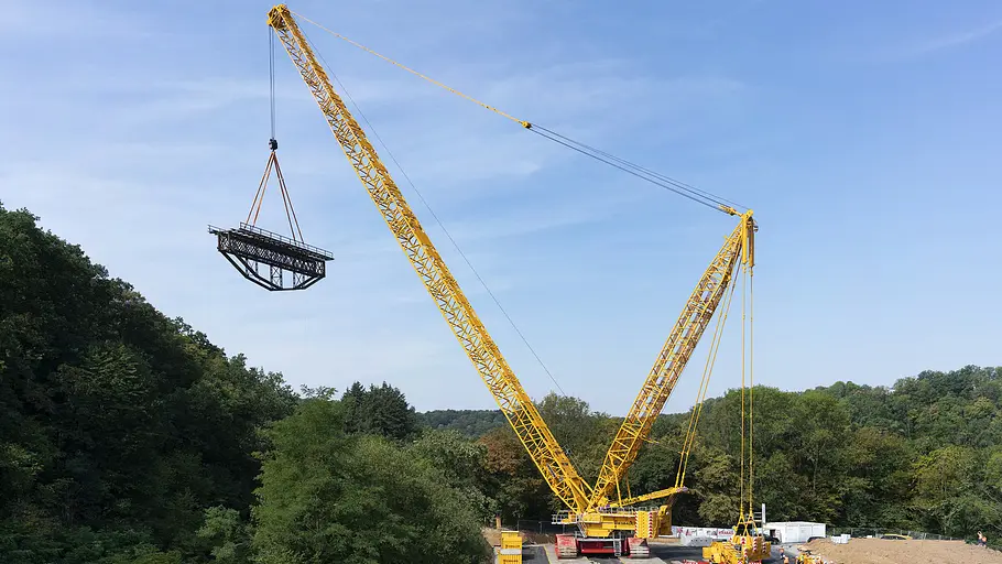 Mega-Krane - Schwergewichte im Einsatz mega-krane - schwergewichte im einsatz