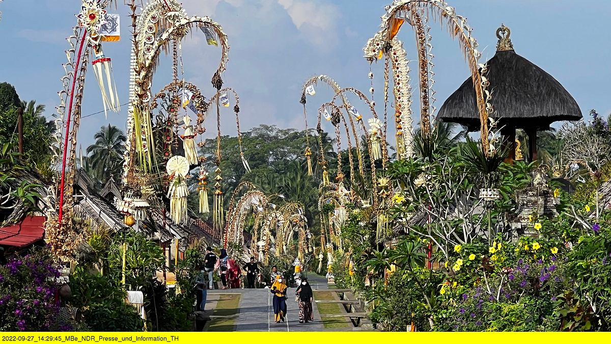 im herzen balis - tempel, tropen, traditionen