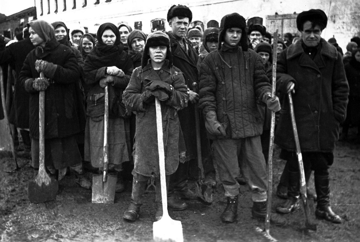 Hitlers Sklaven - Die Geschichte der NS-Zwangsarbeit hitlers sklaven - die geschichte der ns-zwangsarbeit