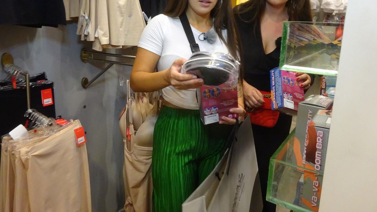 shopping queen