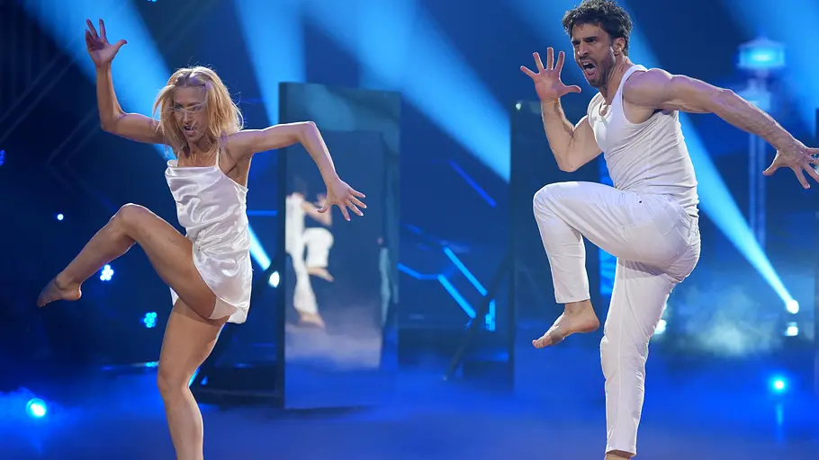 Eine zu schwere Aufgabe für Jan Kittmann und Kathrin Menzinger? Jan Kittmann und Kathrin Menzinger während des Contemporarys letzte Woche bei Let's Dance.