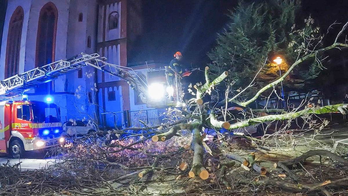 112: Feuerwehr im Einsatz 112: feuerwehr im einsatz