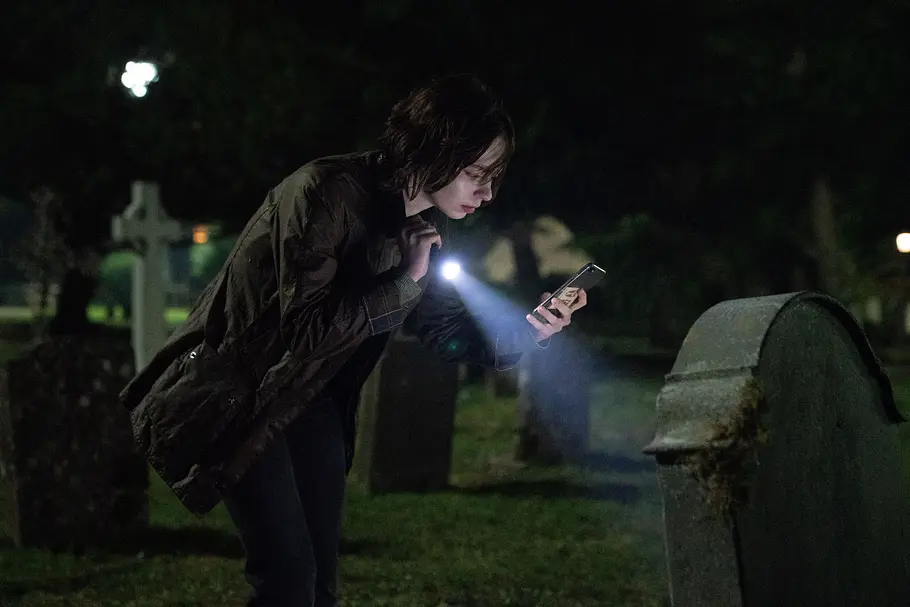Szenenbild aus „A Good Girls Guide to Murder“ Staffel 2.
